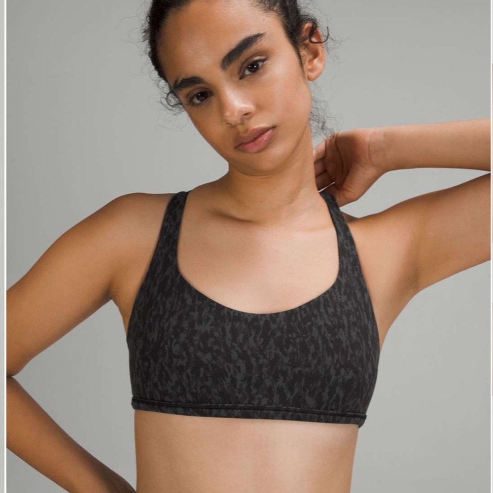Lululemon Free to Be Bra Wild *Light Support